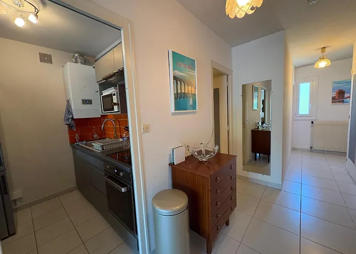 Bel A St Jean De Monts Avec Balcon Et Parking, Proche Et Commerces - Fr-1-323-585 아파트 생장드몽